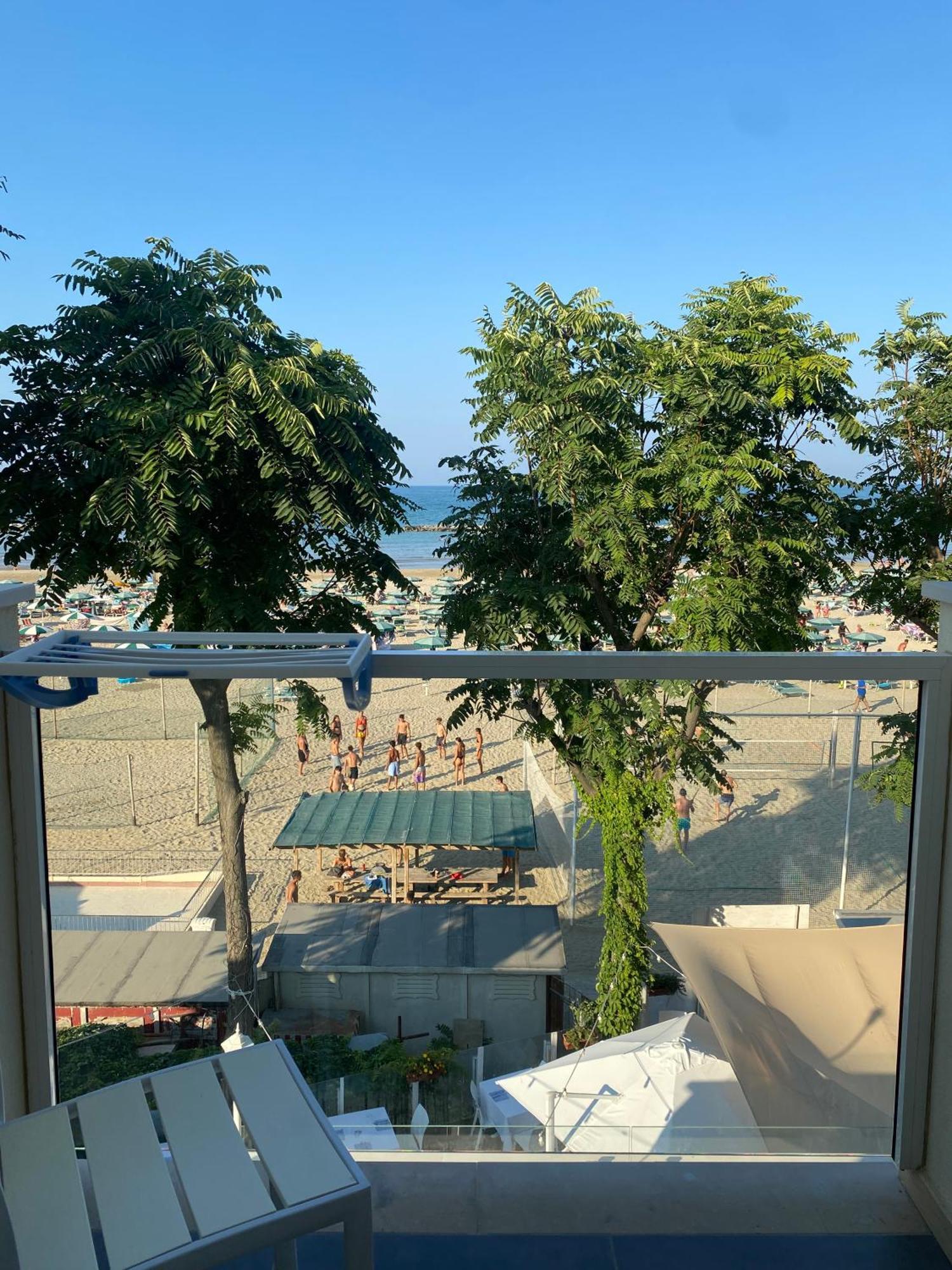Marina Beach Aparthotel Rimini Ngoại thất bức ảnh