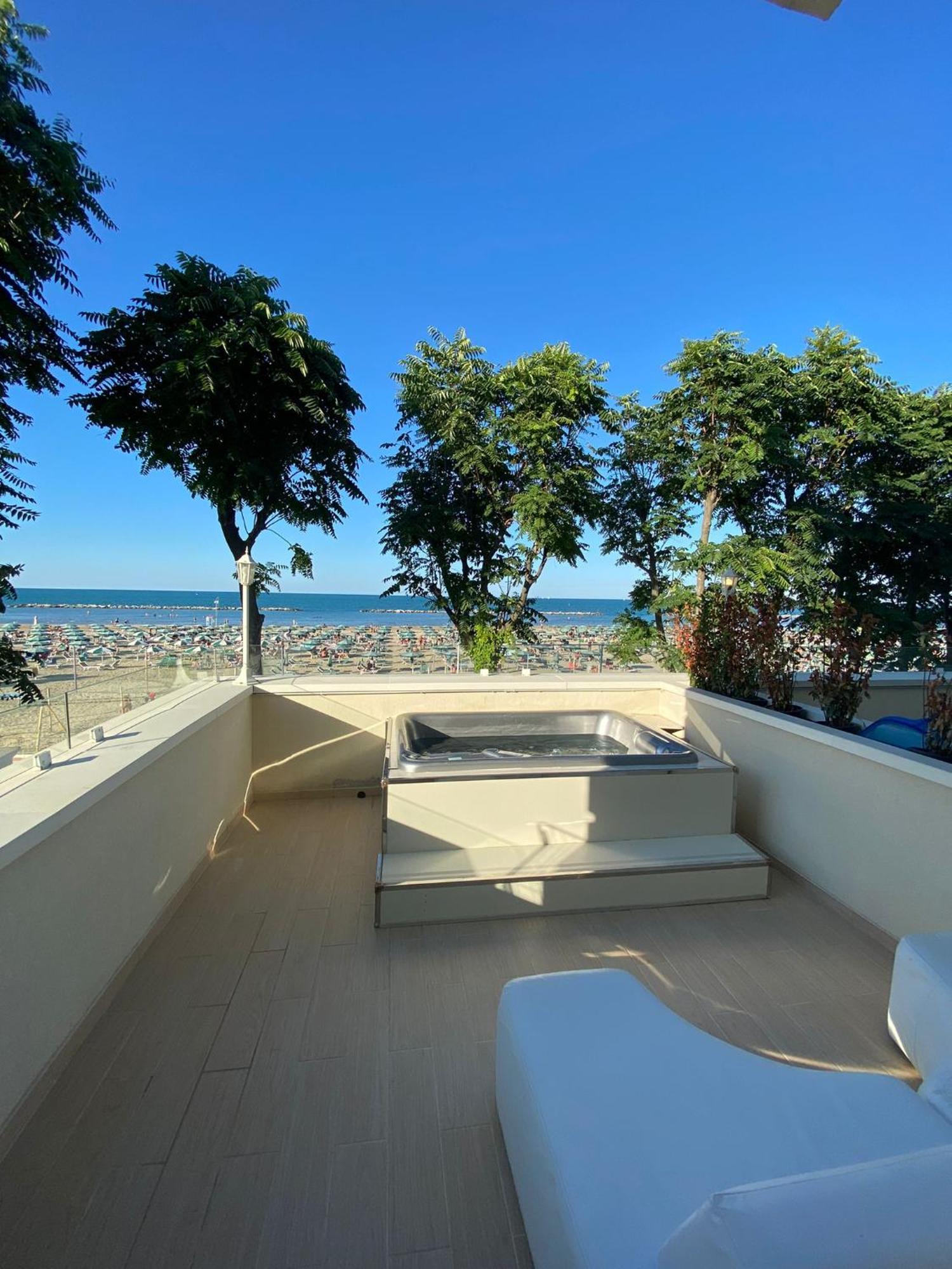 Marina Beach Aparthotel Rimini Ngoại thất bức ảnh